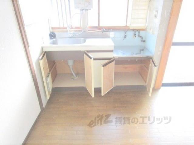 キッチン　下部収納