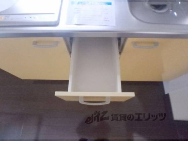 キッチン　収納　居室