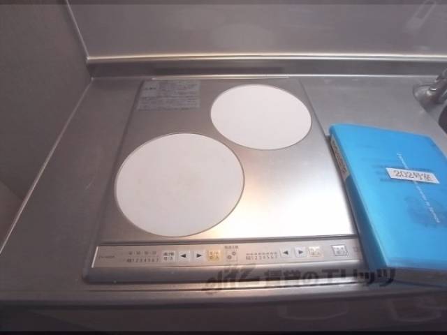 キッチン　2口コンロ
