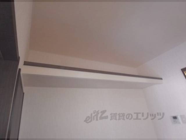 居室　上部　収納
