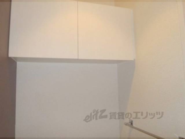 トイレ　上部収納