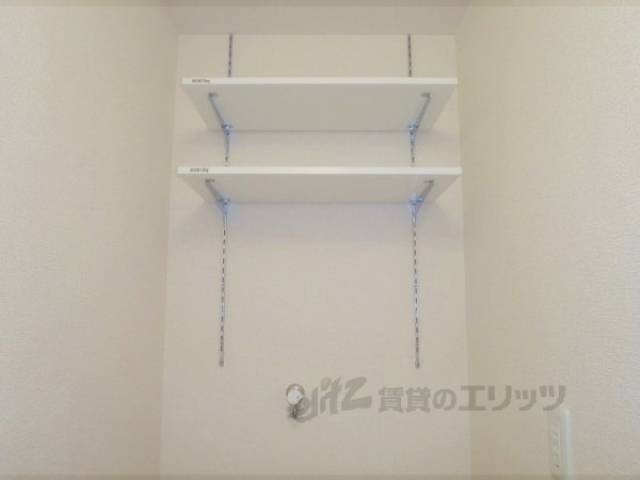 洗濯機置場　上部収納