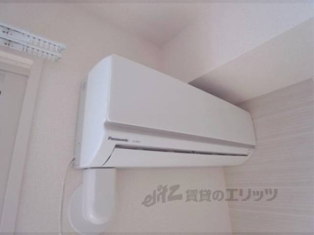 エアコン　暑い夏も、寒い冬も、これがあれば大丈夫