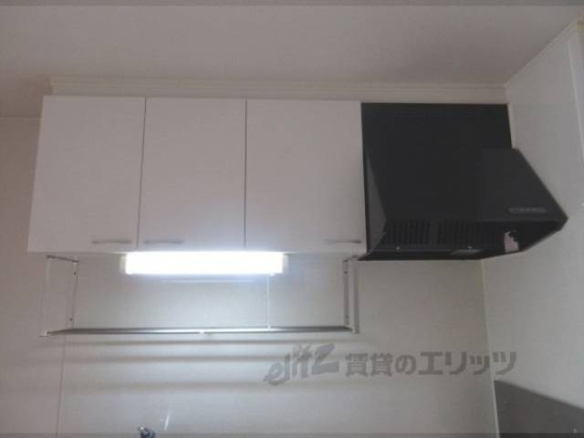 キッチン　給湯リモコン