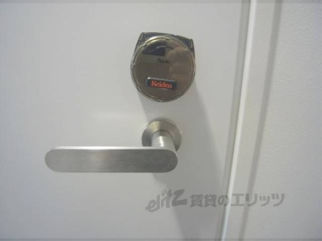玄関　カードキー