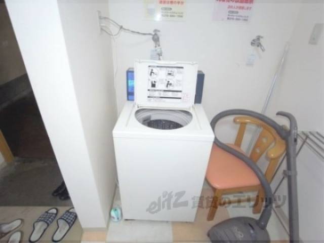 洗濯機置場　共同ランドリー