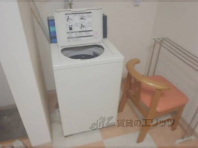 洗濯機置場　コインランドリー