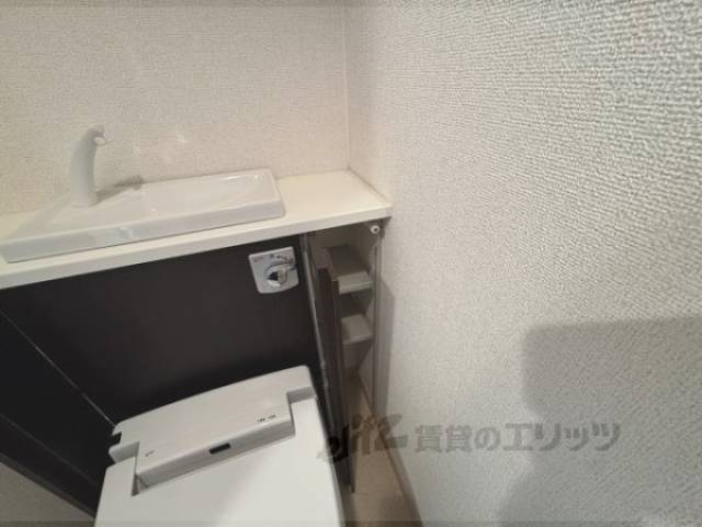 トイレ　収納