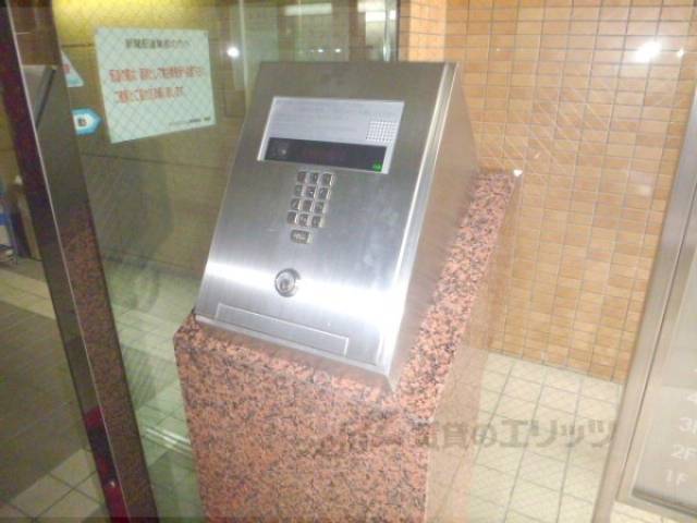 玄関インターフォン