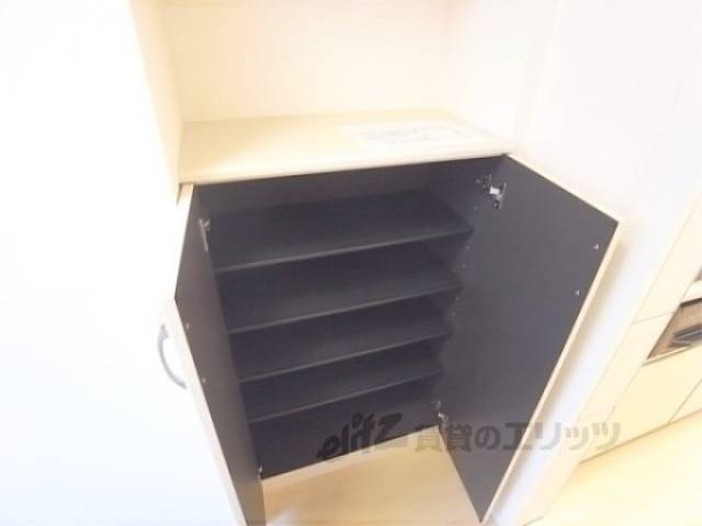 下駄箱　たくさん靴が収納できます