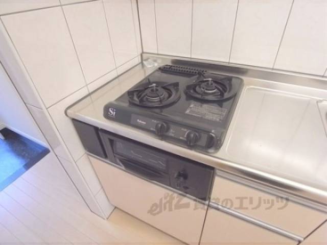 キッチン　魚焼きグリルもついてます