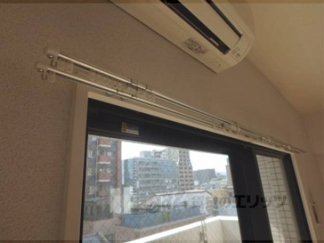 カーテンレール