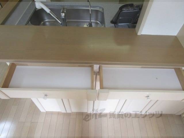 収納　下部収納