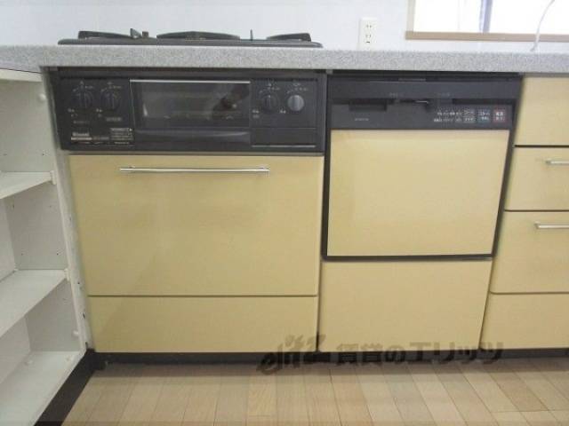 キッチン　下部収納