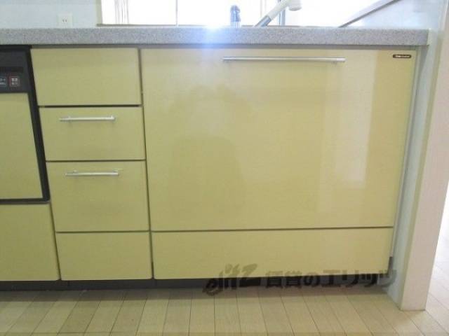 キッチン　下部収納