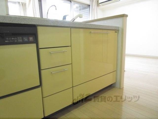 キッチン　下部収納