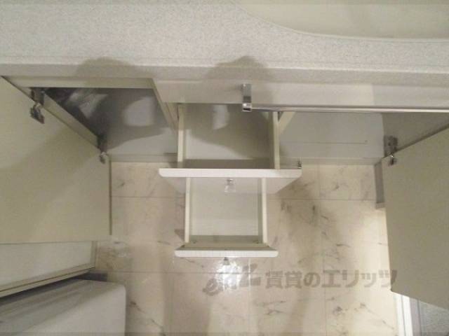 洗面所　下部収納