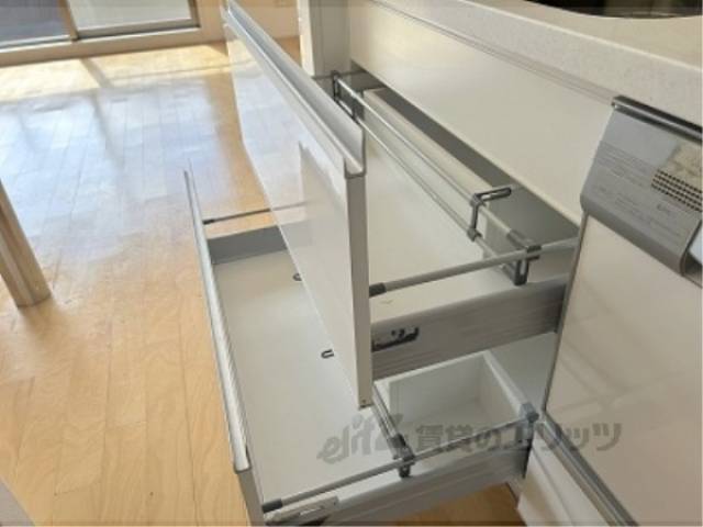 キッチン　下部収納