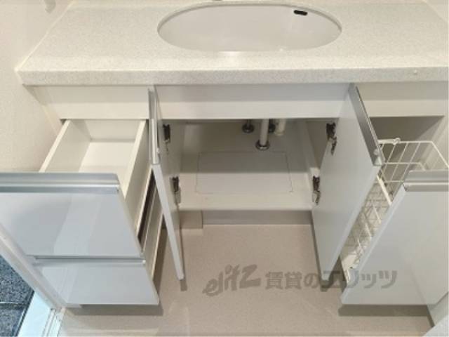 洗面所　下部収納