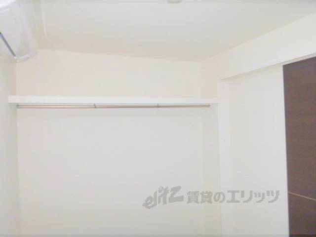 収納　吊り棚