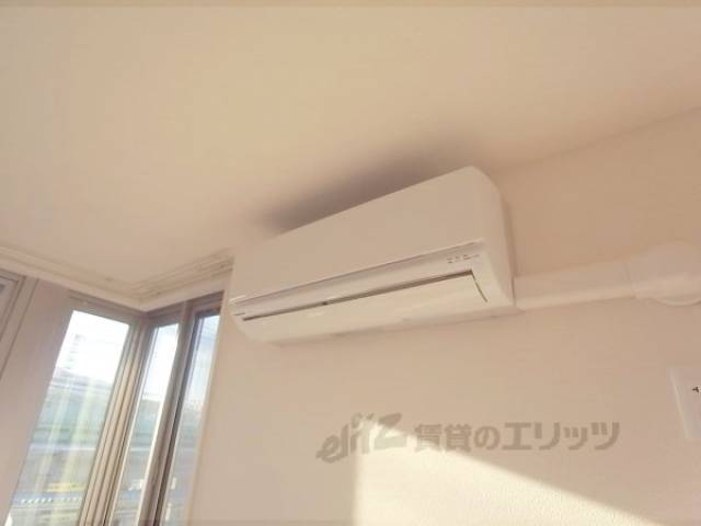 リビング　エアコン