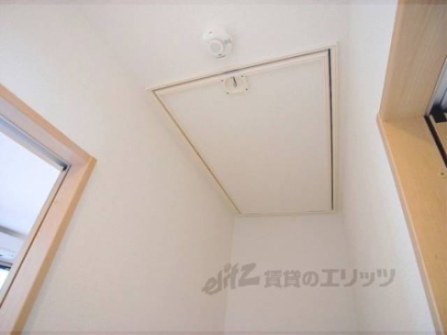 収納　屋根裏収納