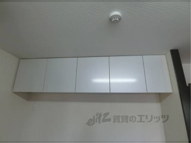 キッチン　上部収納