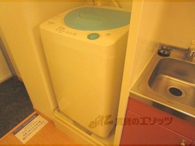 洗濯機置場　洗濯機