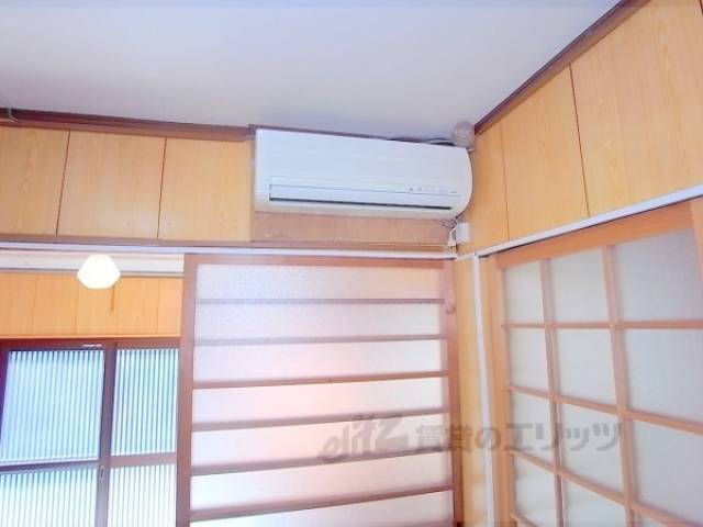 エアコン　割と新しいエアコンが完備されています。