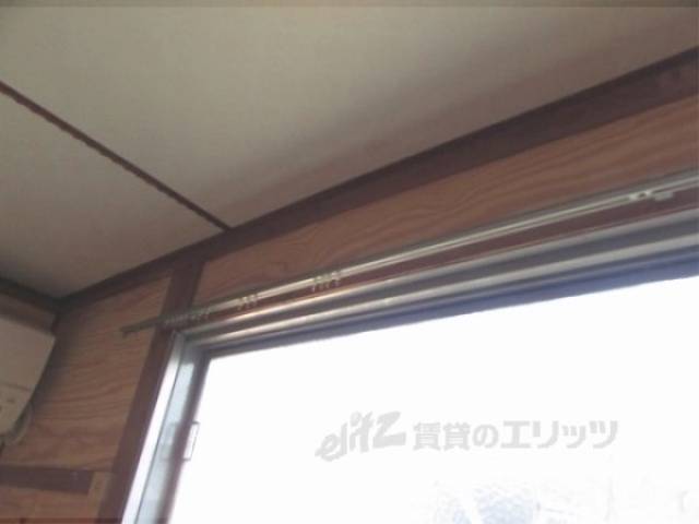カーテンレール