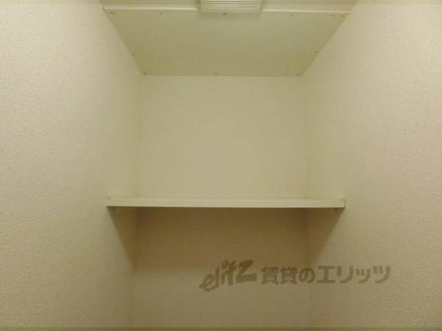 トイレ　収納