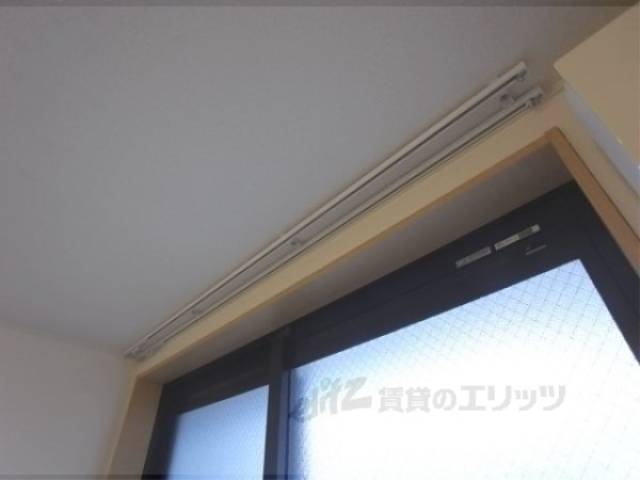 カーテンレール