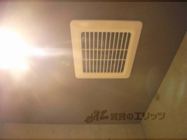 トイレ　換気扇