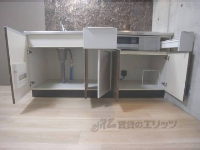 キッチン　収納　大容量のキッチン収納です。