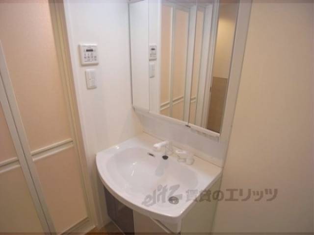 洗面所　独立洗面台