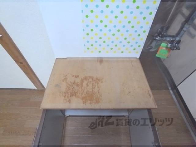キッチン　コンロ置き場