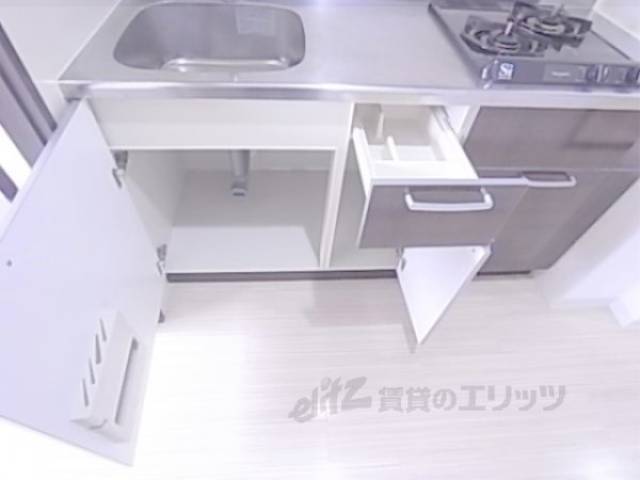キッチン　収納場所