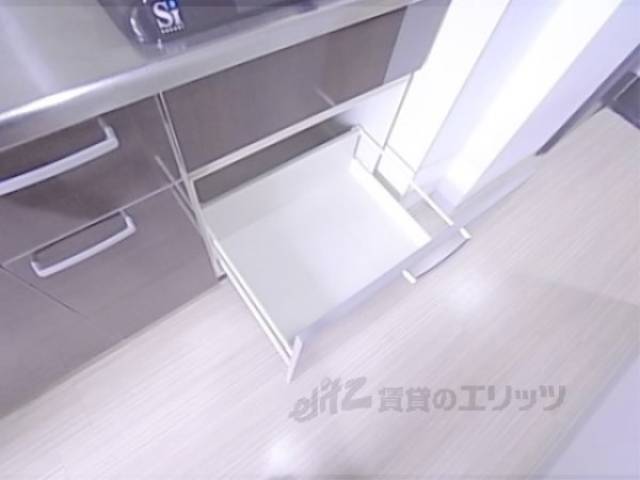キッチン　収納場所