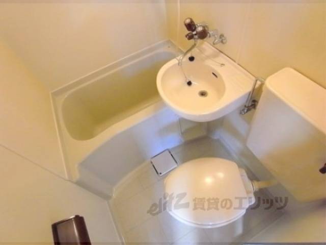 ユニットバス　きれいなユニットバスです。