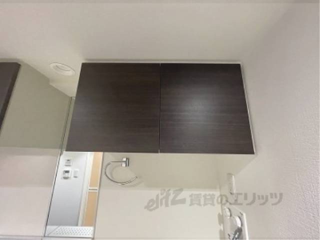 洗濯機置場　収納