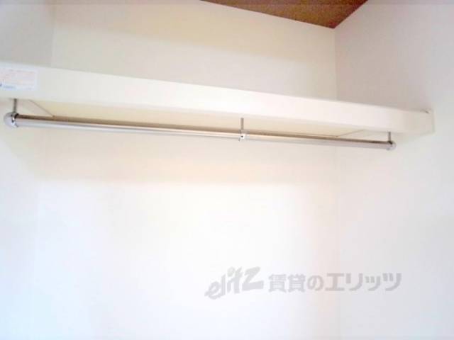 収納　ハンガーかけ