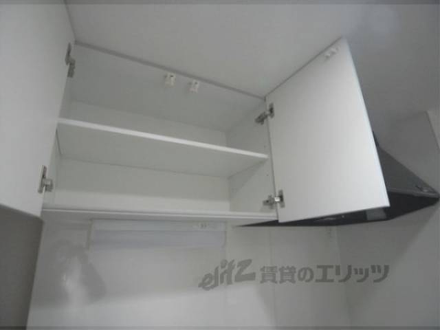 キッチン上収納
