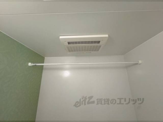 風呂　浴室物干し竿