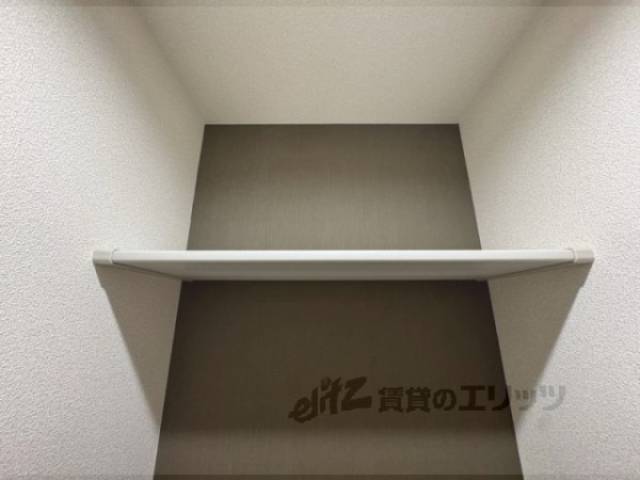 トイレ　物置