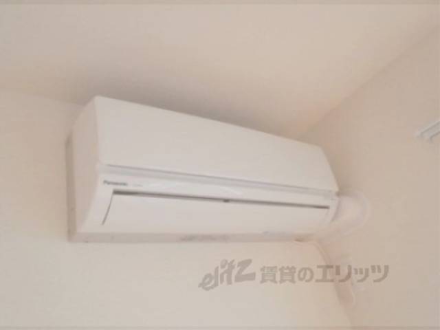 エアコン　１基付いてます