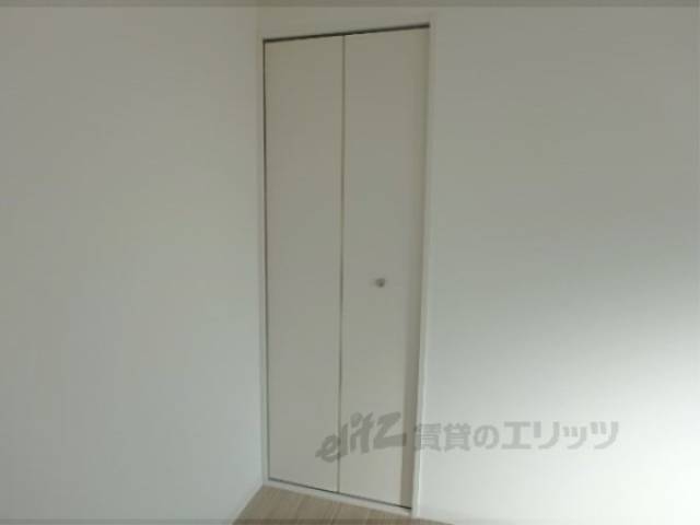 収納　棚