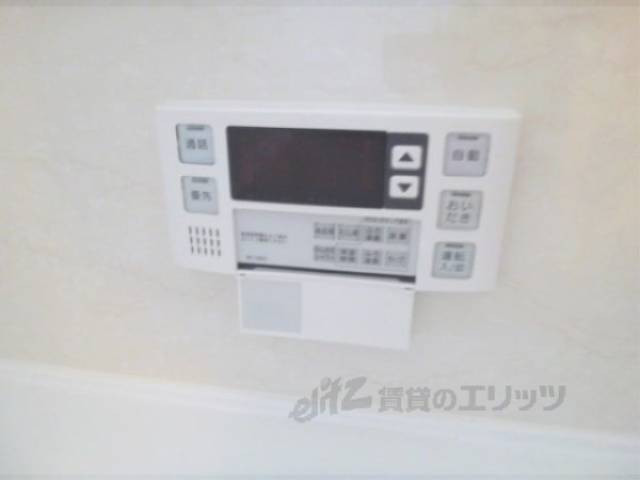 風呂　給湯機リモコン