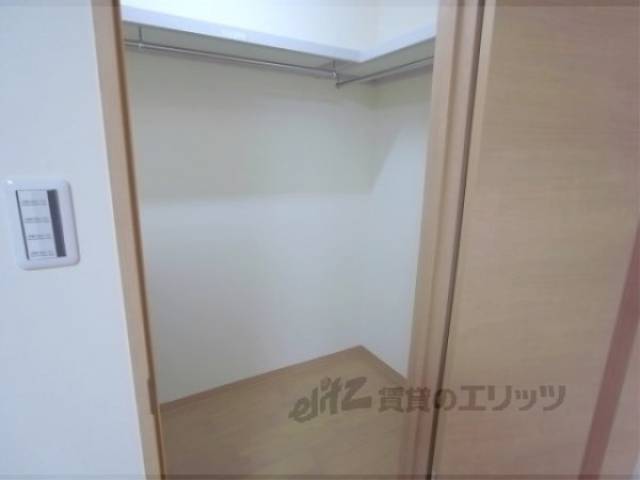 収納　ウォークインクローゼット