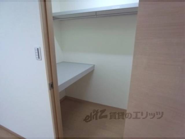 収納　ウォークインクローゼット