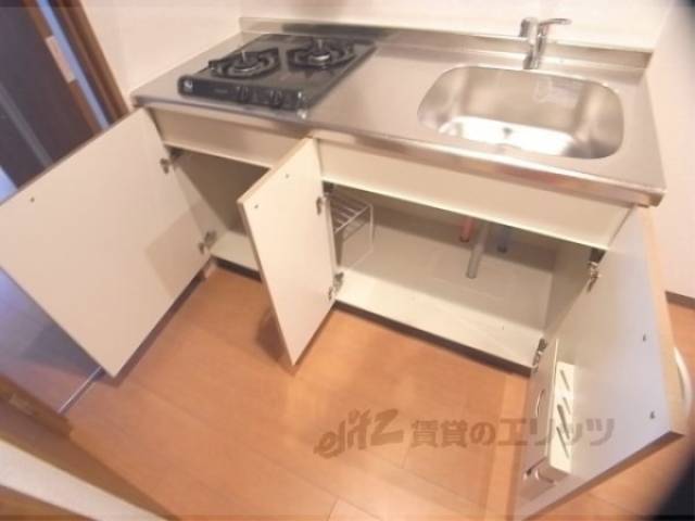 キッチン　下部収納